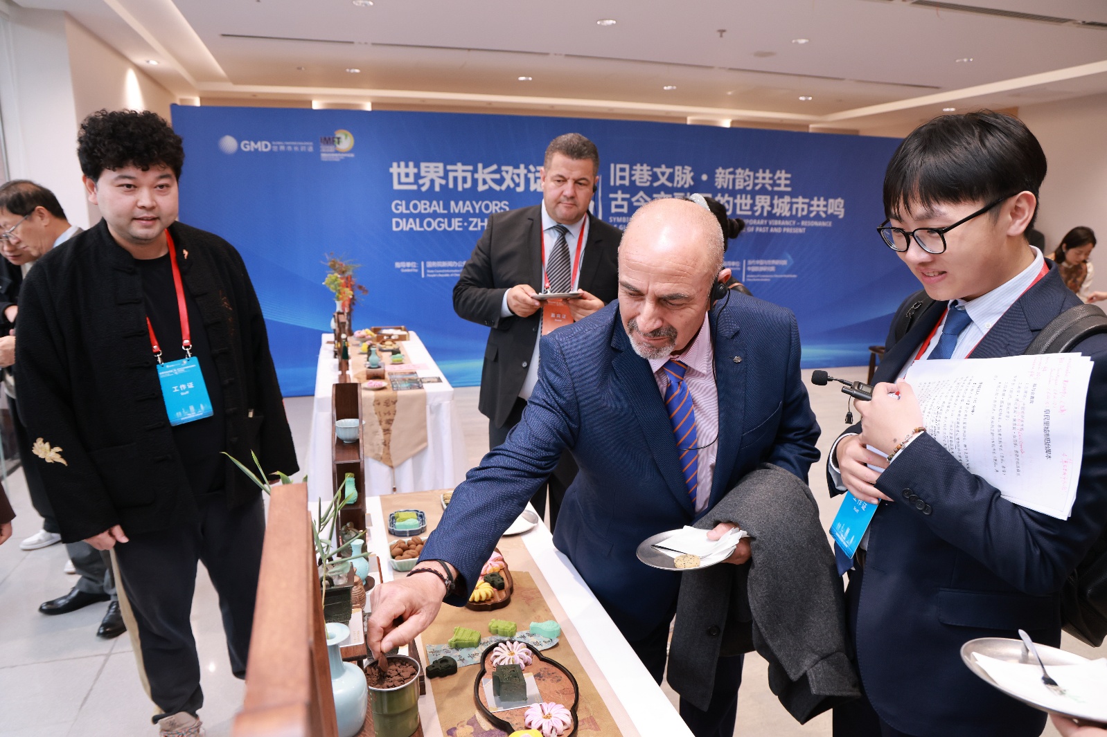 如图片无法显示,请刷新页面