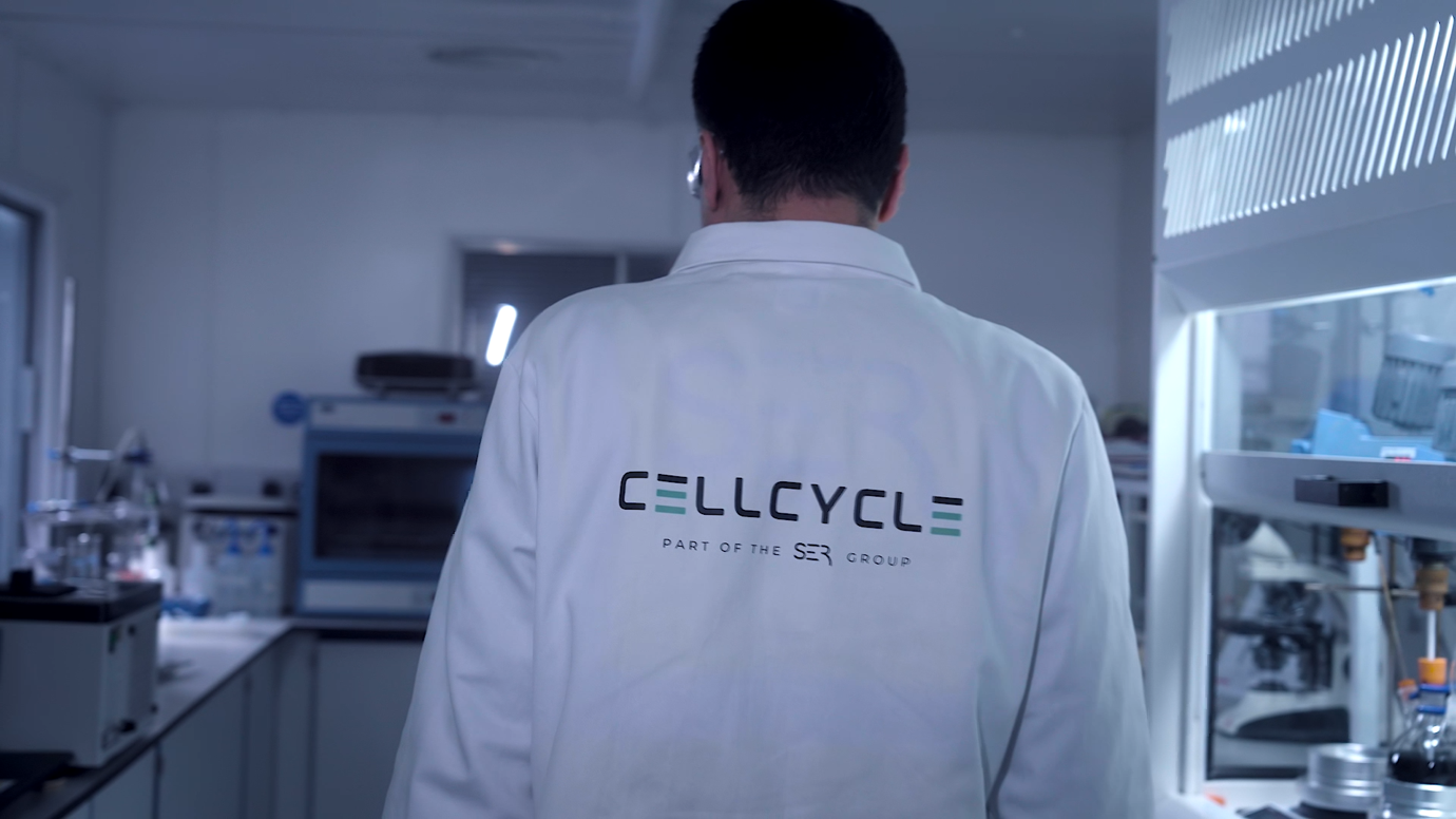 A person in a white coat

AI-generated content may be incorrect.