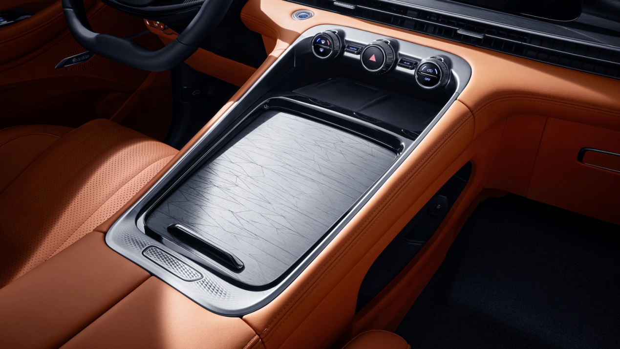 C: UserszhaonaAppDataLocalMicrosoftWindowsINetCacheContent. Word04-Lingyun armrest area.jpg