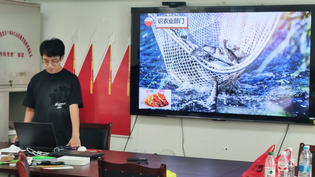 C:\Users\usr\Documents\Tencent Files\2827373280\nt_qq\nt_data\Pic\2025-07\Ori\554acf2b79e8129defe1d826416979e2.jpg