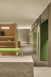 房间的摆设布局
中度可信度描述已自动生成