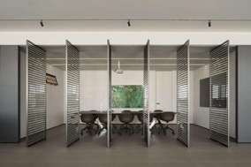 房间里有门
AI 生成的内容可能不正确。