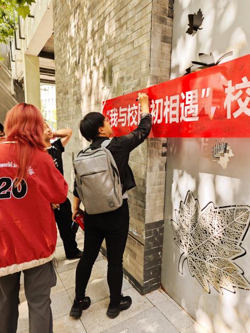 98866f3120abc515a66b43f7d6c404ad